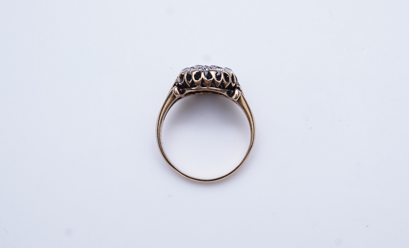 A diamond cluster ring, circa 1900